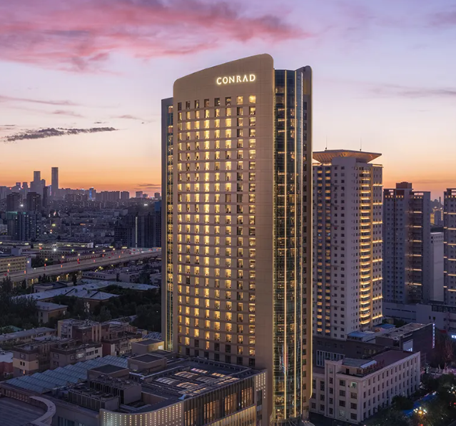 乌鲁木齐康莱德酒店丨含酒店至机场/火车站单次接送服务丨含早餐